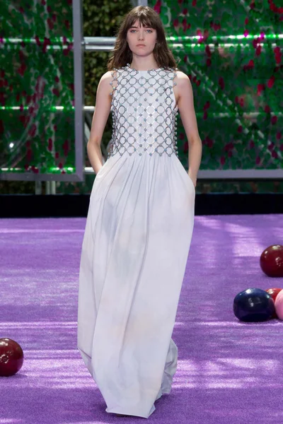 Look 25